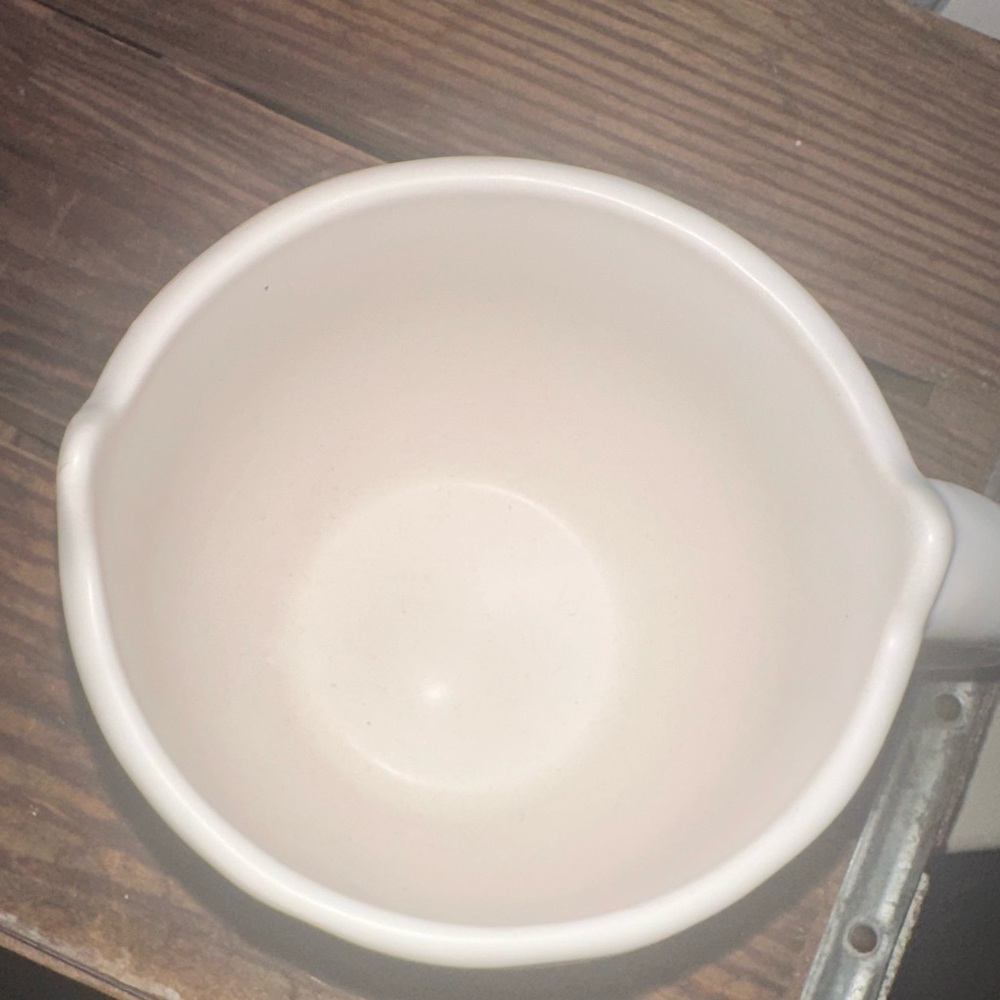 White Ceramic Cat Face Mug - 18 ounce - NWT - Picture 5 of 6